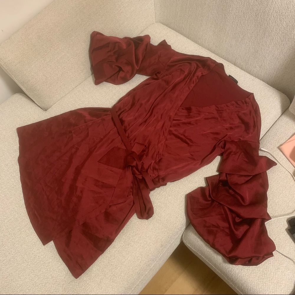 Wine red robe dress 😍